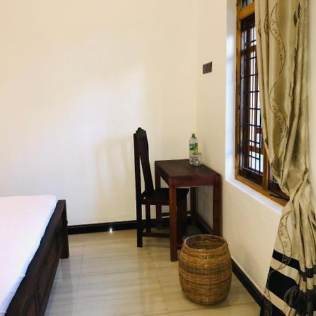 Oasis Bay Hotel Arugam Bay Buitenkant foto