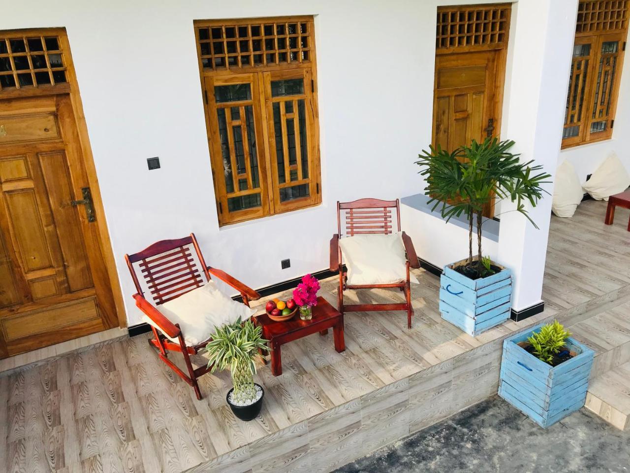 Oasis Bay Hotel Arugam Bay Buitenkant foto